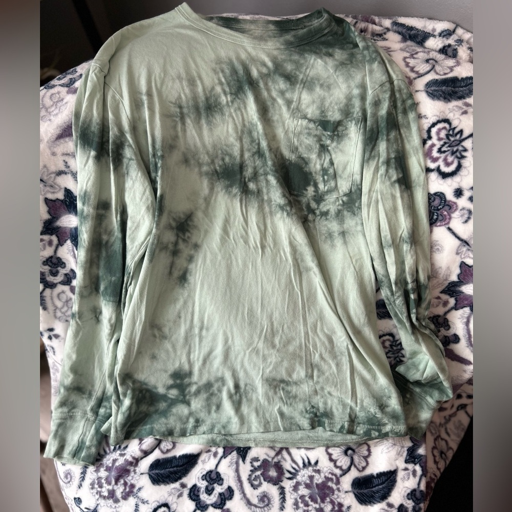 Old navy size medium- unisex